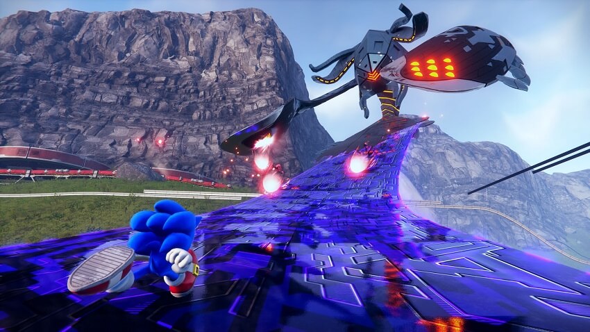 Game capture image from Sonic Frontiers showing Sonic running up a purple track towards an enemy